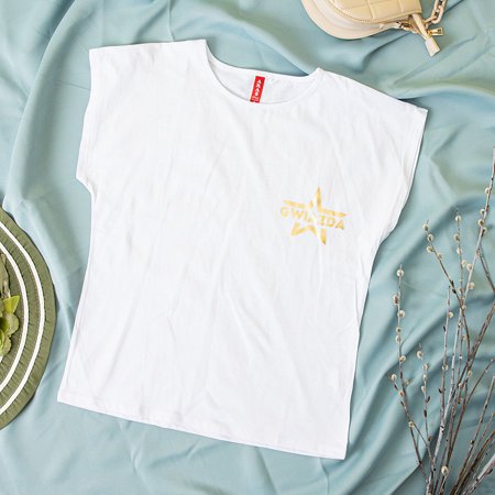 Белая женская футболка с золотой звездой и надписью