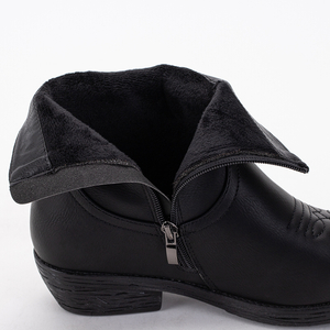 Черные женские ботинки с вышивкой Isitala