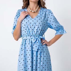 Голубое женское длинное платье в горошек