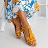 Сандалии горчичного цвета с бахромой Minikria - Обувь