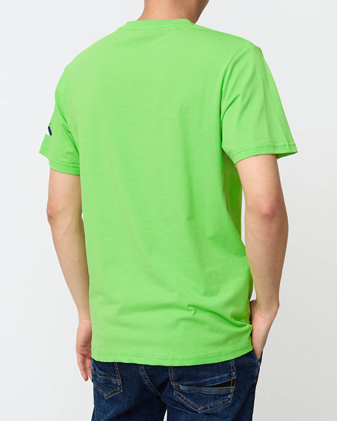Зеленая мужская футболка с принтом - Одежда