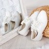 Біле взуття з лакованої екошкіри Юта - Взуття