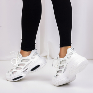 Білі жіночі кросівки на масивній підошві Warina