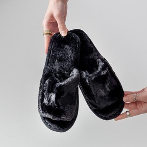 Чорні жіночі тапочки з хутром Wortan - Взуття