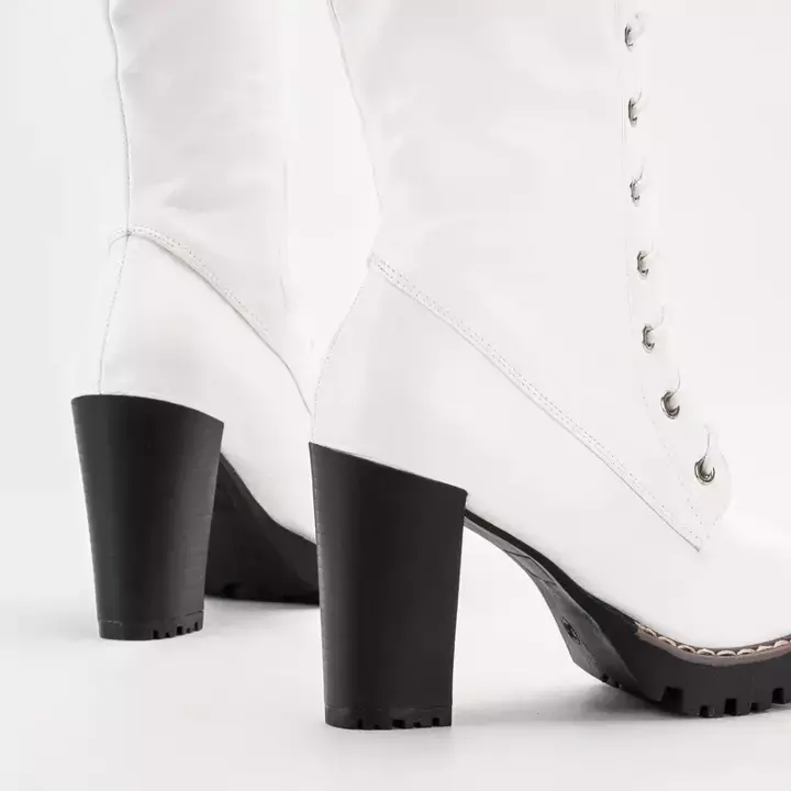 OUTLET Білі жіночі пов'язані чоботи на пост Mastio - Взуття