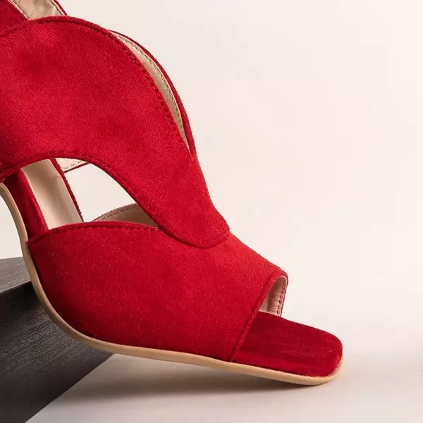 OUTLET Червоні жіночі босоніжки на посту Бісерка - Взуття