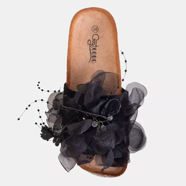 OUTLET Чорні жіночі тапочки на платформі Izylda - Взуття