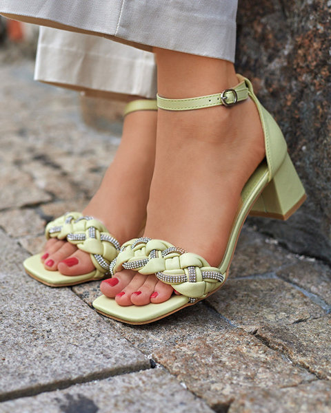 OUTLET Зелені жіночі босоніжки на пошті Мар'єнка - Взуття