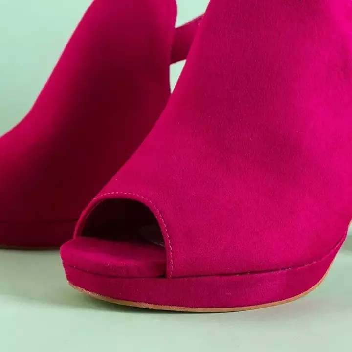 OUTLET Жіночі босоніжки на підборах кольору фуксія Wefira - Туфлі